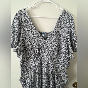 Old Navy XXL Floral Jumper